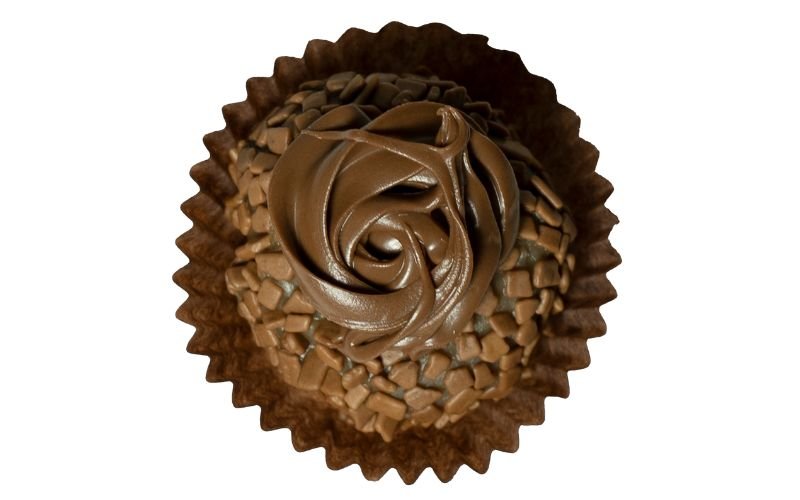 Brigadeiro gourmet de chocolate belga com granulado de chocolate.